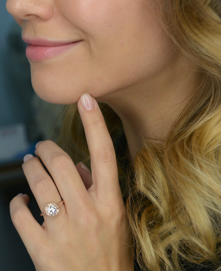 round bezel halo vintage look engagement ring in a model