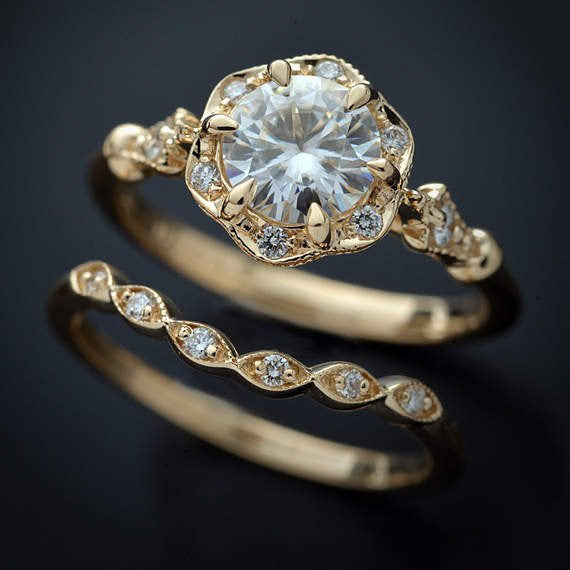 rose gold round halo flower engagement ring vintage style with band in yellow gold