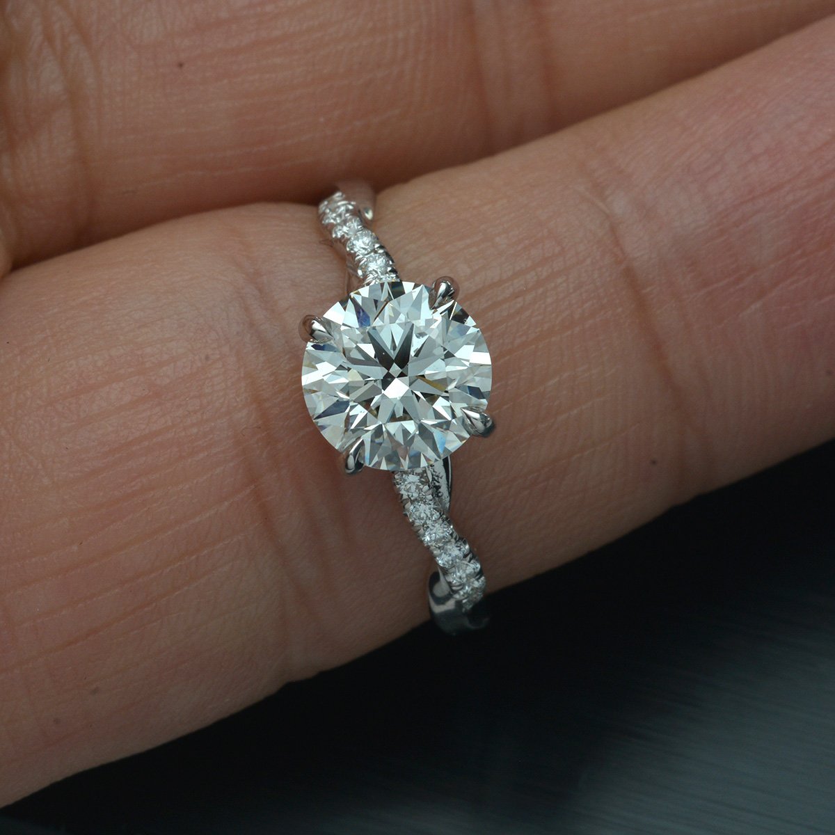 solitaire engagement ring twist band with diamonds