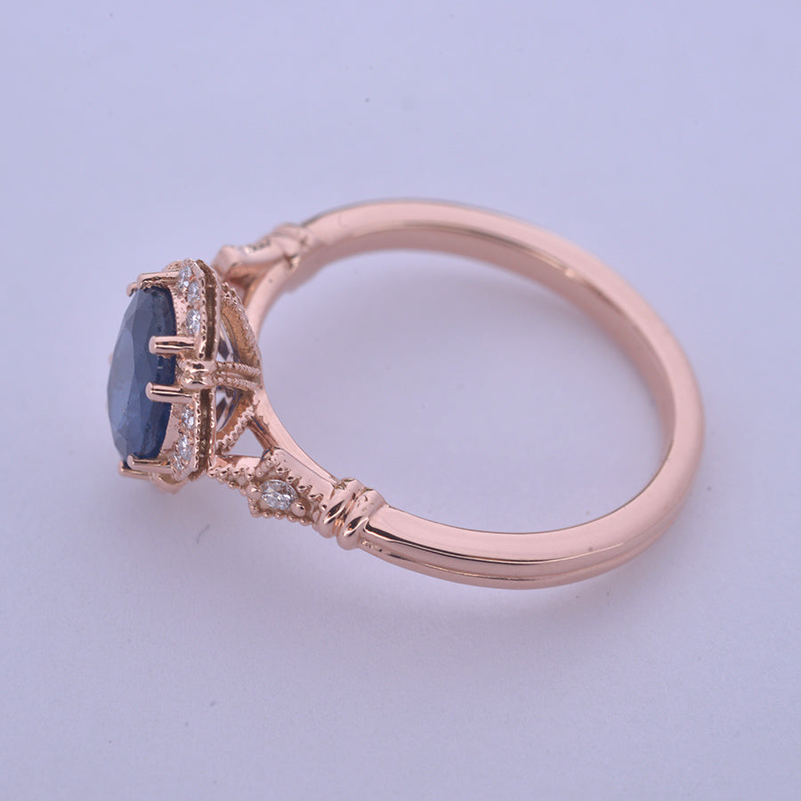 Blue Sapphire Vintage engagement Ring in Rose Gold