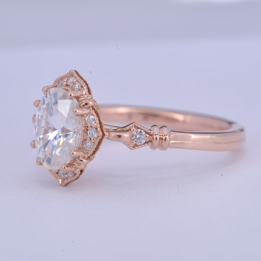 Engagement ring oval halo vintage look rose gold